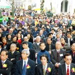 内地、香港、台湾、夏威夷、本澳议员及宗教界人士济济一堂，出席开幕典礼