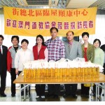 派發祈福米及食油予北區臨屋頤康中心長者